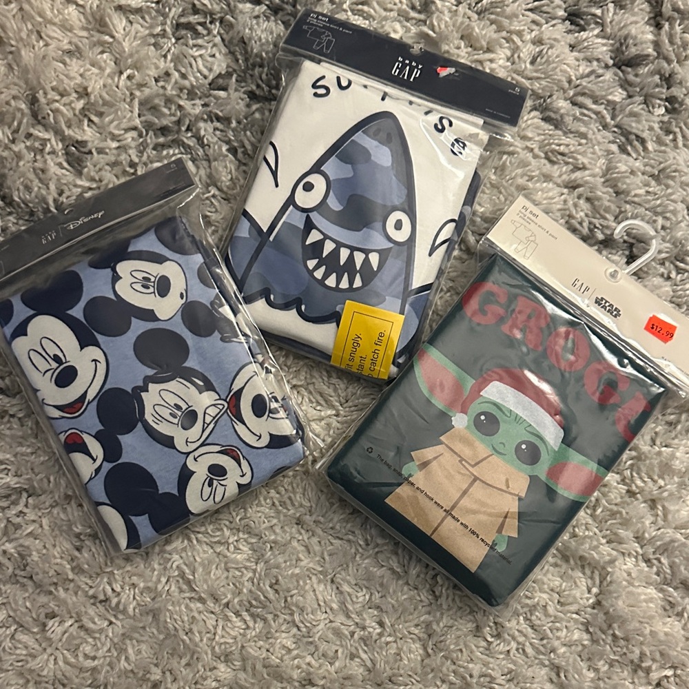 GAP Kids Character Pajama Set
